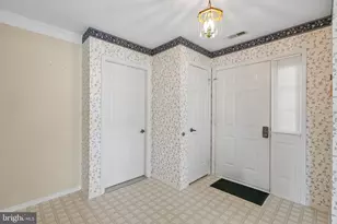 319 Wagon Wheel Cir, Mansfield Township, NJ 08022 - Photo 5
