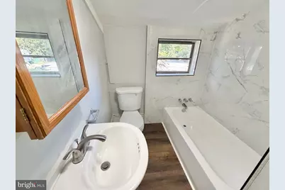 321 York Street, Burlington, NJ 08016 - Photo 3
