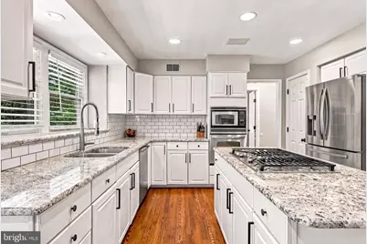 228 Quakerbridge Court, Moorestown, NJ 08057 - Photo 9
