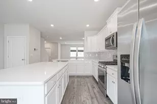 4 Venice Ln, Mount Laurel, NJ 08054 - Photo 3