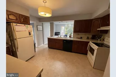 321 N Stanwick Road, Moorestown, NJ 08057 - Photo 9