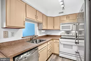 237 Foxwood Ln, Marlton, NJ 08053 - Photo 17