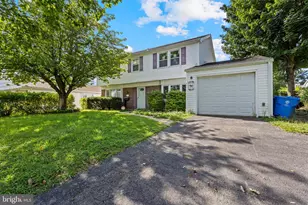 8 Holton Ln, Willingboro, NJ 08046 - Photo 1