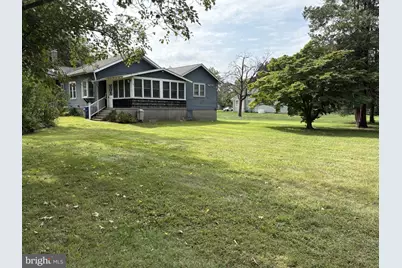 201 W Franklin Avenue, Edgewater Park, NJ 08010 - Photo 3