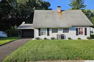 15 Parson Ln, Willingboro, NJ 08046 - Photo 3