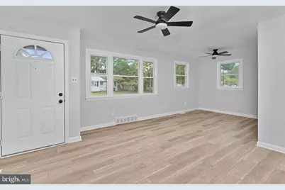 31 Farnsworth Avenue, Maple Shade, NJ 08052 - Photo 5