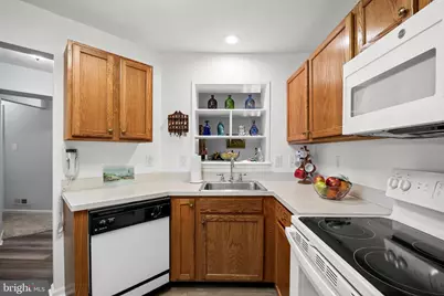 42 Peppergrass Drive N, Mount Laurel, NJ 08054 - Photo 15