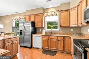 27 Tulip Ct, Marlton, NJ 08053 - Photo 13