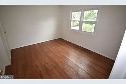 216 E Pearl Street, Burlington, NJ 08016 - Photo 17