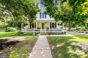 784 Woodlane Rd, Edgewater Park, NJ 08010 - Photo 1