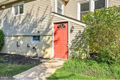 208 Hartford Road, Mount Laurel, NJ 08054 - Photo 5