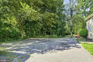 208 Hartford Rd, Mount Laurel, NJ 08054 - Photo 3