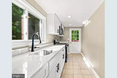 208 Hartford Road, Mount Laurel, NJ 08054 - Photo 21