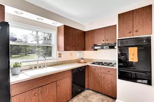 100 Heather Dr, Mount Laurel, NJ 08054 - Photo 13