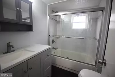 825 W 2nd Street W, Florence, NJ 08518 - Photo 29
