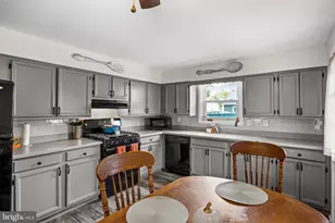 214 Lincoln Ave, Edgewater Park Twp, NJ 08010 - Photo 11