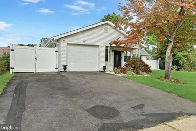 9 Bradford Lane, Willingboro, NJ 08046 - Photo 3