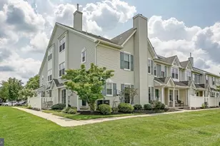 305 Oliphant Ln, Mount Laurel, NJ 08054 - Photo 1