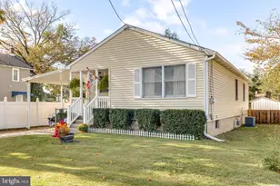321 Edgewood Ave, Delanco, NJ 08075 - Photo 5