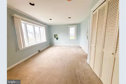 303 Pine Street, Burlington, NJ 08016 - Photo 11