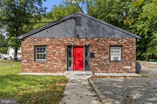 353 Washington St, Mount Holly, NJ 08060 - Photo 1