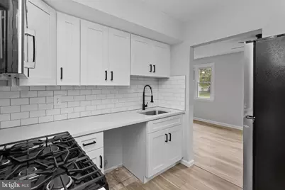 31 Farnsworth Avenue, Maple Shade, NJ 08052 - Photo 9