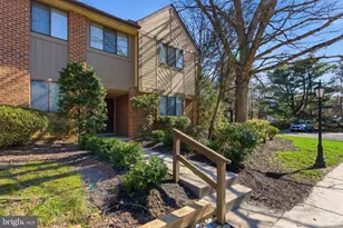 305 Cypress Point Circle, Mount Laurel, NJ 08054 - Photo 1