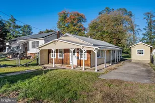 512 6th St, Florence, NJ 08554 - Photo 1