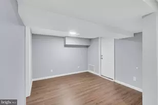 10 Larkin Rd, Burlington, NJ 08016 - Photo 37