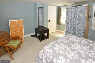 122 E Burlington St, Bordentown, NJ 08505 - Photo 23