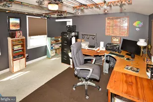 122 E Burlington St, Bordentown, NJ 08505 - Photo 25