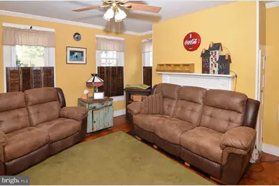 122 E Burlington Street, Bordentown, NJ 08505 - Photo 13
