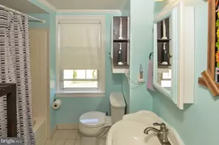 122 E Burlington St, Bordentown, NJ 08505 - Photo 27