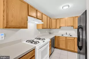 70 Park, Bordentown, NJ 08505 - Photo 19