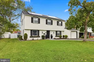 15 Medley Ln, Willingboro, NJ 08046 - Photo 1