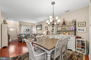 7804 Normandy Dr, Mount Laurel, NJ 08054 - Photo 5