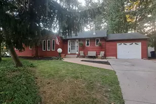 418 Chestnut St, Delran, NJ 08075 - Photo 1