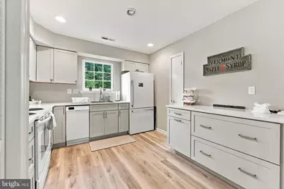 3 Avandale Court, Mount Laurel, NJ 08054 - Photo 11