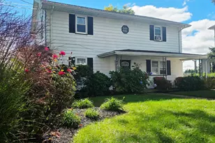 312 Conover St, Burlington, NJ 08016 - Photo 1