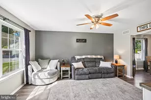3 Grayson Pl, Burlington, NJ 08016 - Photo 9