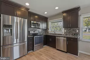 8 Sedgwick Ln, Willingboro, NJ 08046 - Photo 7
