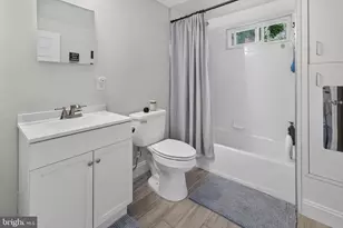 24 Peachfield Ln, Willingboro, NJ 08046 - Photo 17