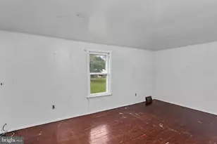 1463 Monmouth Rd Rd, Mount Holly, NJ 08060 - Photo 15