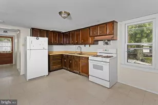 1463 Monmouth Rd Rd, Mount Holly, NJ 08060 - Photo 9