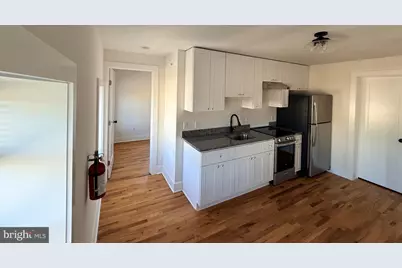 106 E Broad Street #9, Burlington, NJ 08016 - Photo 3
