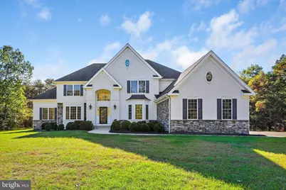 56 Oxford Circle, Southampton Twp, NJ 08088 - Photo 1