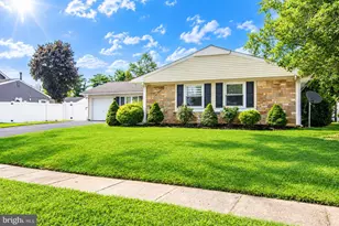 28 Gimble Ln, Willingboro, NJ 08046 - Photo 1