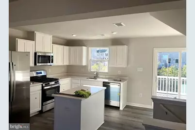 39 F Parsons Boulevard, Beverly, NJ 08010 - Photo 5