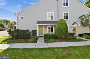 707 Sedgefield Dr, Mount Laurel, NJ 08054 - Photo 1