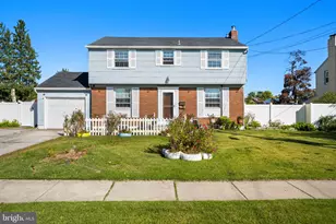 242 Hendrickson Ave, Beverly, NJ 08010 - Photo 1